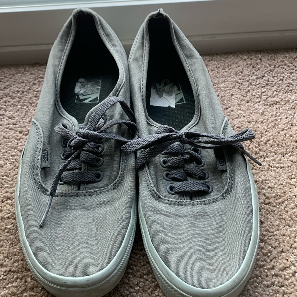 Vans Off The Wall Grey Tennis Shoes Women’s 10/Men’s 8.5